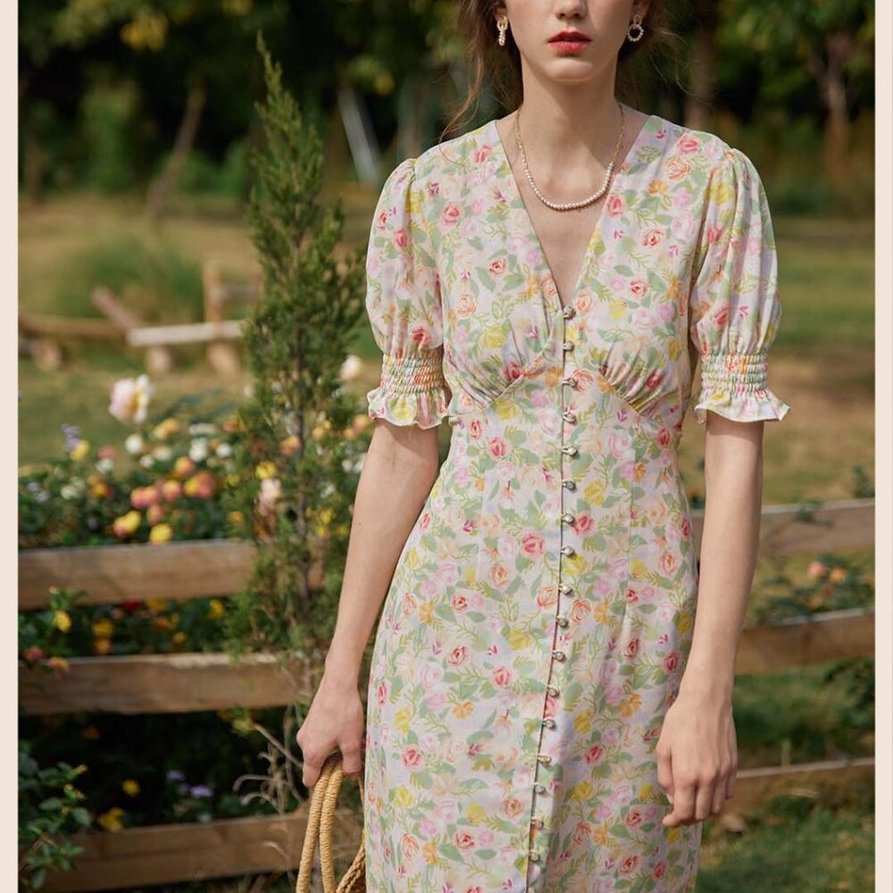 Simple Retro Floral Sundress with Tie at the Back